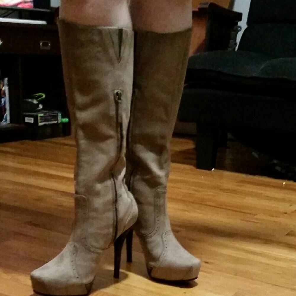 Elizabeth & James Sq.Toe Stiletto Franky Boots - Picture 12 of 14